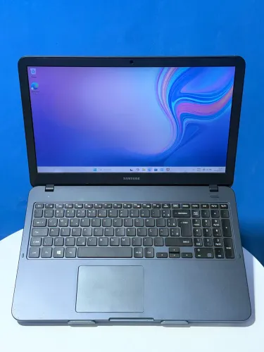 Notebook Samsung 350x - i5 8ªGth 4Gb HD 500Gb | Aceito cartão 