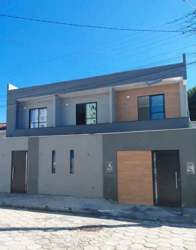 Alugo lindo Studio com 1 quarto e varanda