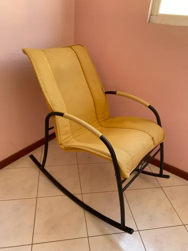 Cadeira de balanço vintage de ferro