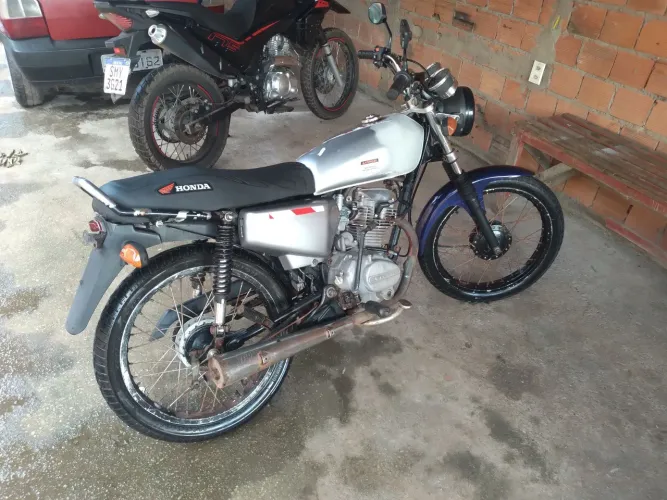 Moto de leilão 