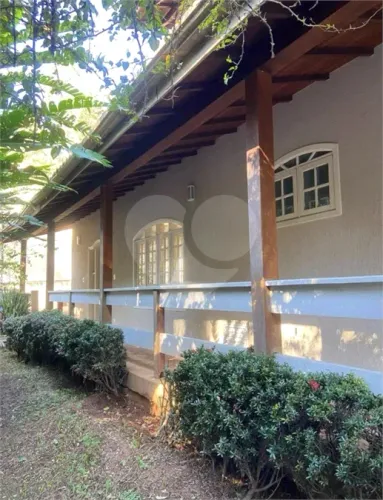 Casa com 4 quartos à venda ou para locação em Centro - SP