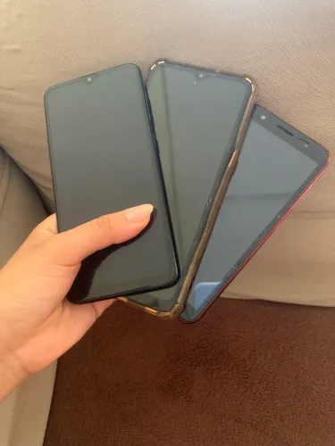 Celulares para retirada de peças ou conserto