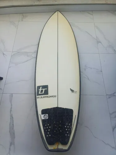 Prancha de Surf, pouco usada, 45l, tamanho 6'4