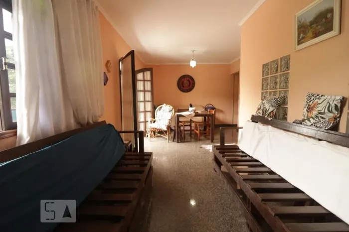 Casa à Venda - Vila Carrão, 4 Quartos, 200 m2