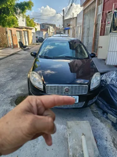 Fiat Linea 1.9/ HLX 1.9/1.8 Flex Dualogic 4P 2011