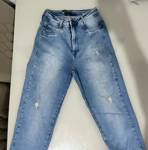 Calça Skinny cintura alta da Clarifay
