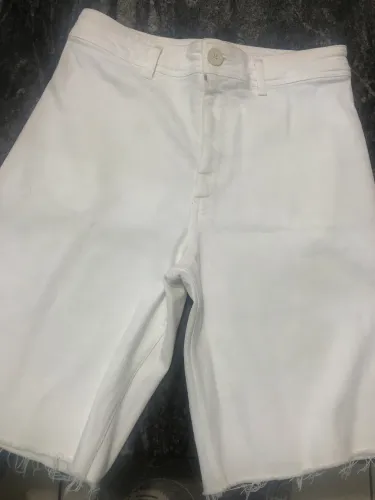 Bermuda off white. Zara