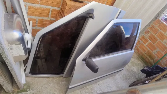 Porta Fiat uno vidro eletrico