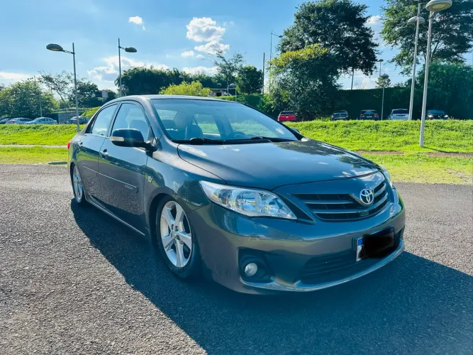 Toyota Corolla XEI 2.0 Flex 16V Aut. 2013