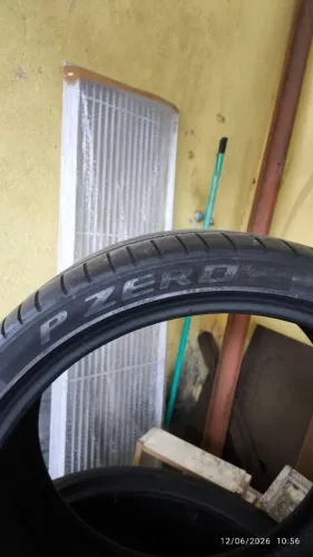 Vendo par de pneus para porch