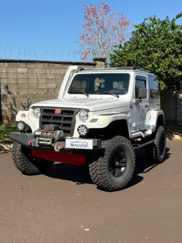 Troller T-4 4X4 3.0 TB Int. Cap. Rígida Diesel 2010