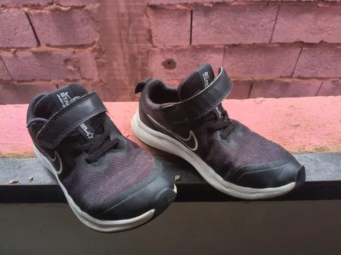 Tênis Nike infantil N° 29