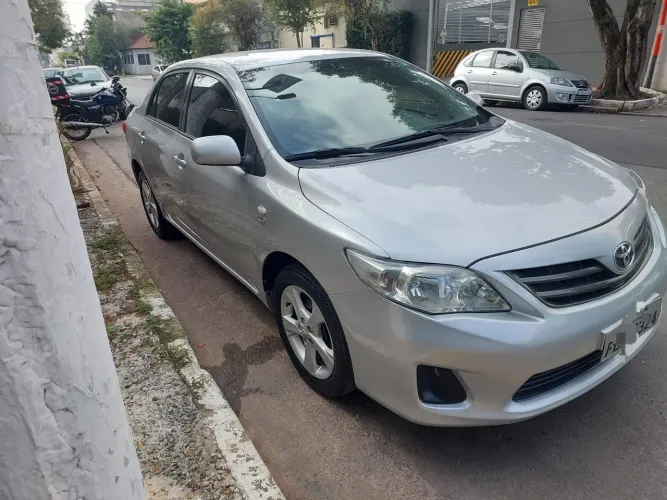 Toyota Corolla GLI 1.8 Flex 16V Aut. 2014