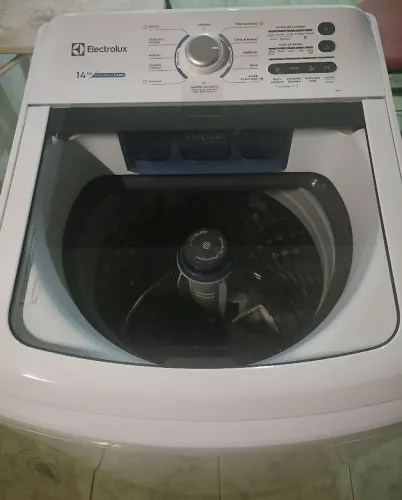 Máquina Electrolux 14kg cesto de inox
