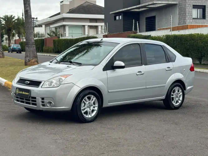 Ford Fiesta Sed. 1.6 8V Flex 4P 2008