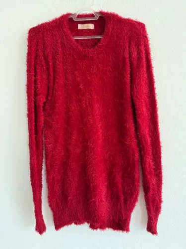 Casaco com pelo sintético vermelho