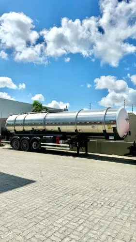 RODOTREM TANQUE 62.000 L 9 EIXOS TANESFIL 2021 ( SOMOS LOJA )