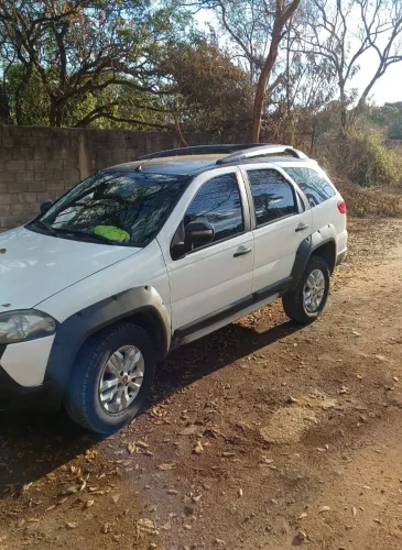Fiat Palio Weekend Adventure Locker 1.8 Flex 2014