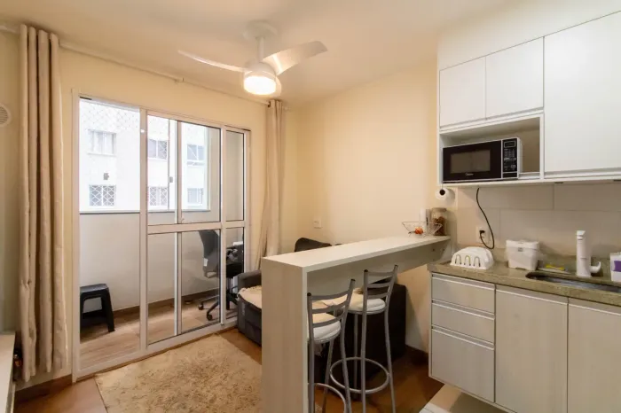 Apartamento com 1 Quarto(s) e 1 banheiro(s) para Alugar, 27 m² por R$ 1500 / Mês