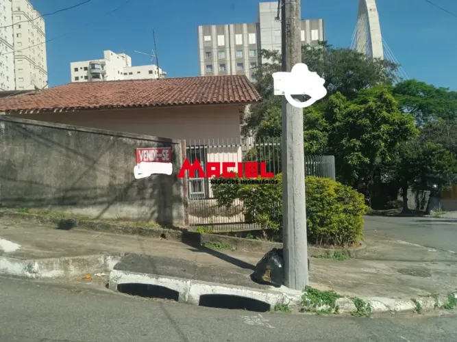 Grande oportunidade: casa em área nobre da cidade