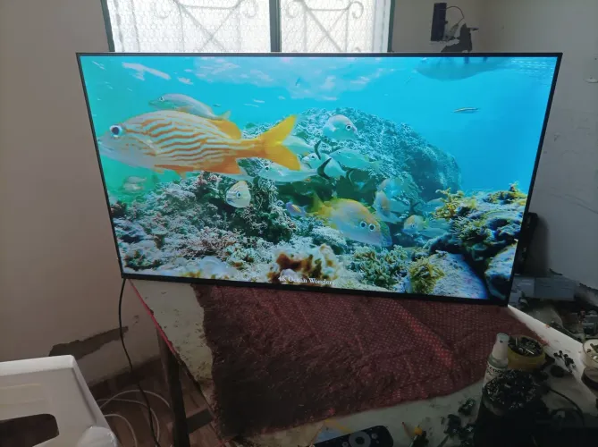 Estou vendendo uma TV Semp tcl com Android 4K