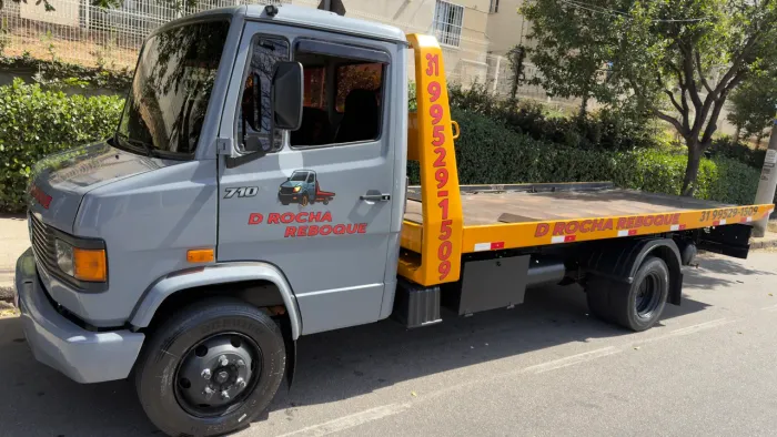 Oportunidade! Mercedes 710 plus