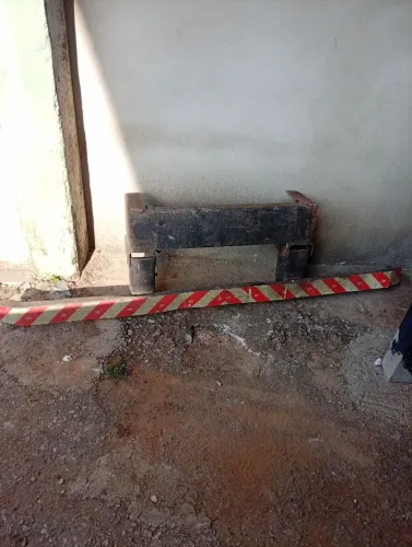 Para-choque traseiro caminhao