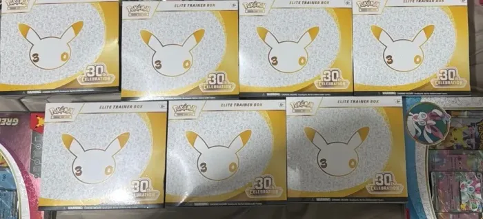Pokémon ETB Celebrações 30 anos Inglês