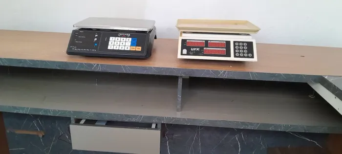 Vendo balcão para comércio 