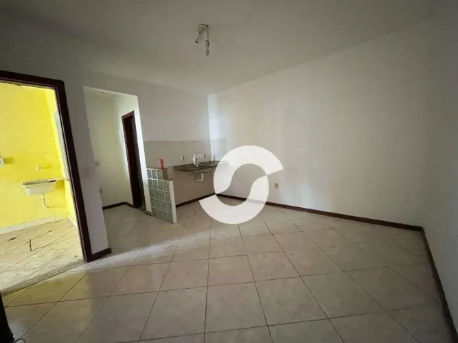Vendo Casa de 1 quarto com vaga de garagem no Mutondo