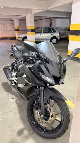 Yamaha R15 nova 