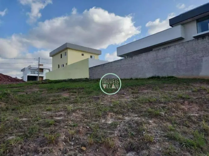 Terreno à venda, 364 m² no Condomínio Verana, Putim - São José dos Campos