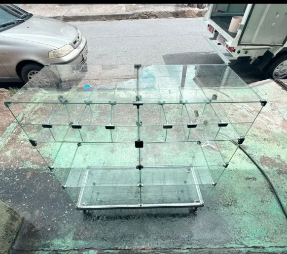 Balcão de vidro *