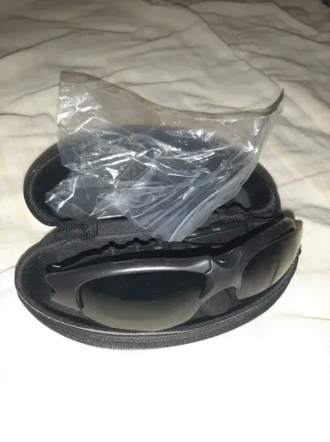 óculos com fone bluetoof + outro fone brinde