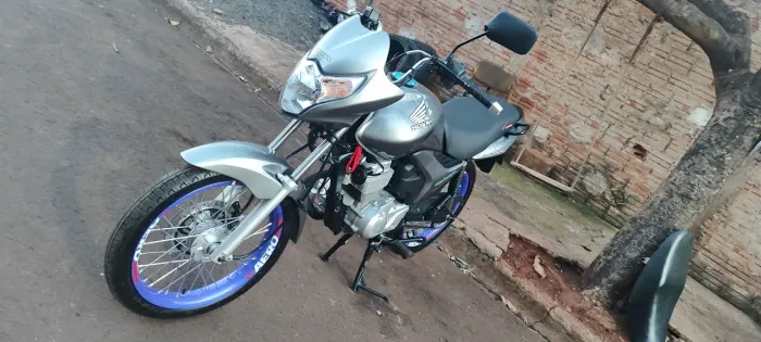 Titan 150 restaurada completa