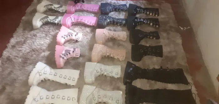 Botas alternativas Tamanho, 36, e 37 e 38 e apenas uma 39
