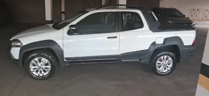 Fiat Strada Adventure1.8/ 1.8 Locker Flex CD 2013
