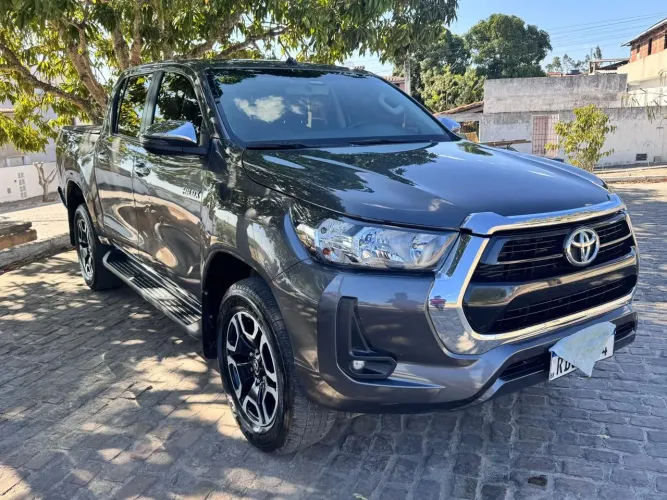 Toyota Hilux CD SRV 4X4 2.8 TDI Diesel Aut. 2021