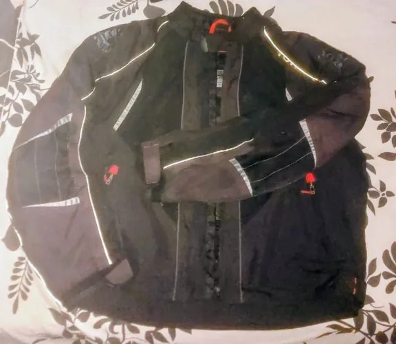 Roupa para motociclista Italiana Tutto Titaniun New seca<br>