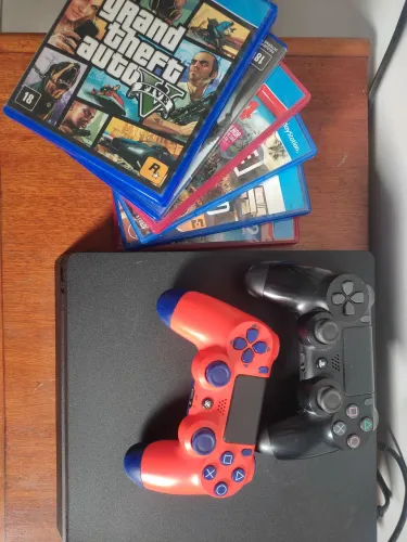 Playstation 4 slim + 6 jogos físicos
