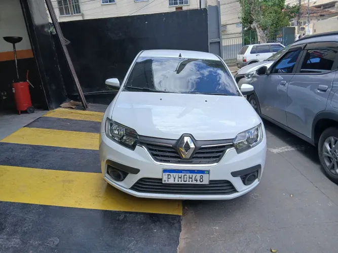 Alugo etios 13 com gnv para mot de uber