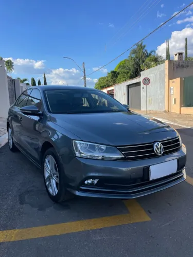 Volkswagen Jetta Highline 2.0 TSI 16V 4P Tiptronic 2016