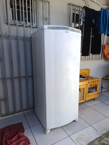 Geladeira Consul 300lt usada 1 porta 