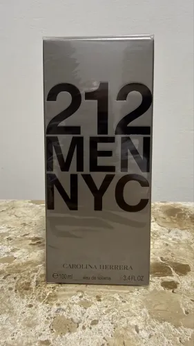Perfume Masculino Carolina Herrera 212 Men Eau De Toilette 100ml
