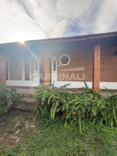 Casa com Salão Comercial à Venda - Excelente Oportunidade de Investimento!