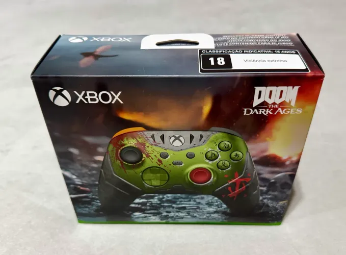 Controle Edição Limitada Xbox Séries " DOOM  THE DARK AGES "