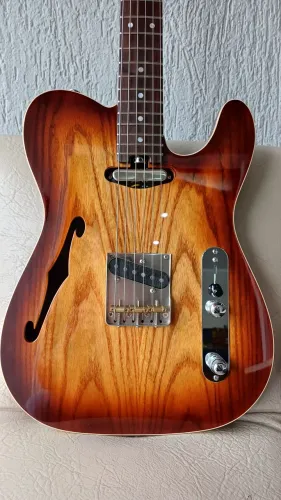 Guitarra Telecaster Semi-Hollow Custom Shop