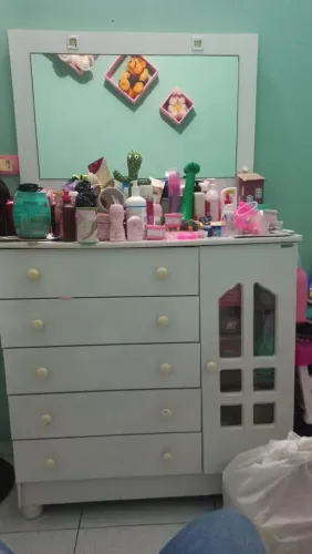 Cômoda e guarda roupa infantil