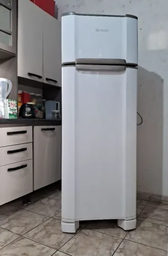 Vendo geladeira