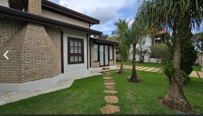 VENDO SOBRADO NO CONDOMÍNIO VILLAGE 2